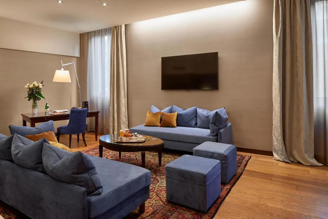 Hotel Accademia Verona 4*,
