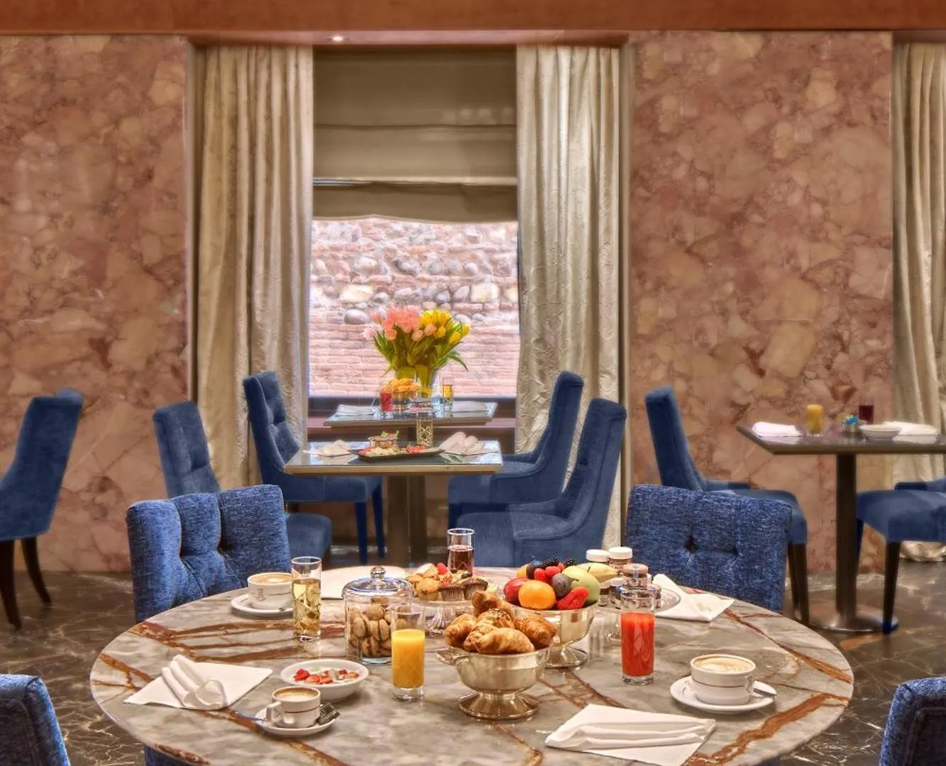 Hotel Accademia Verona 4*,  Italy