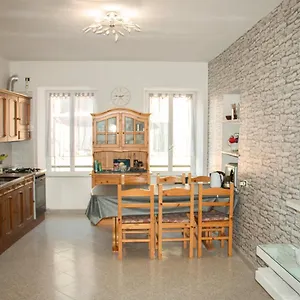 vintage-apartment-vernazza.hotelitalianriviera.com/