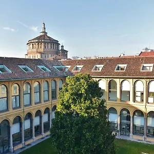 https://palazzo-delle-stelline.italymilanhotels.net