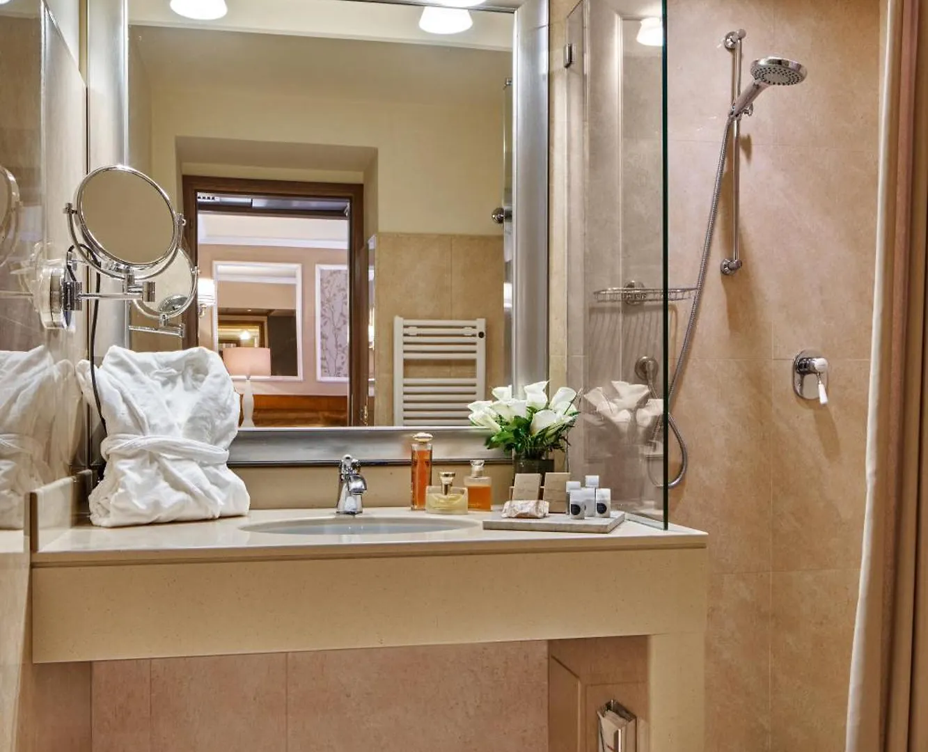 Hotel Accademia Verona 4*,